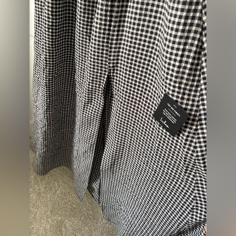 New NWT Lulus Gingham Smocked Maxi Dress off the shoulder side pockets size M - Picture 6 of 10